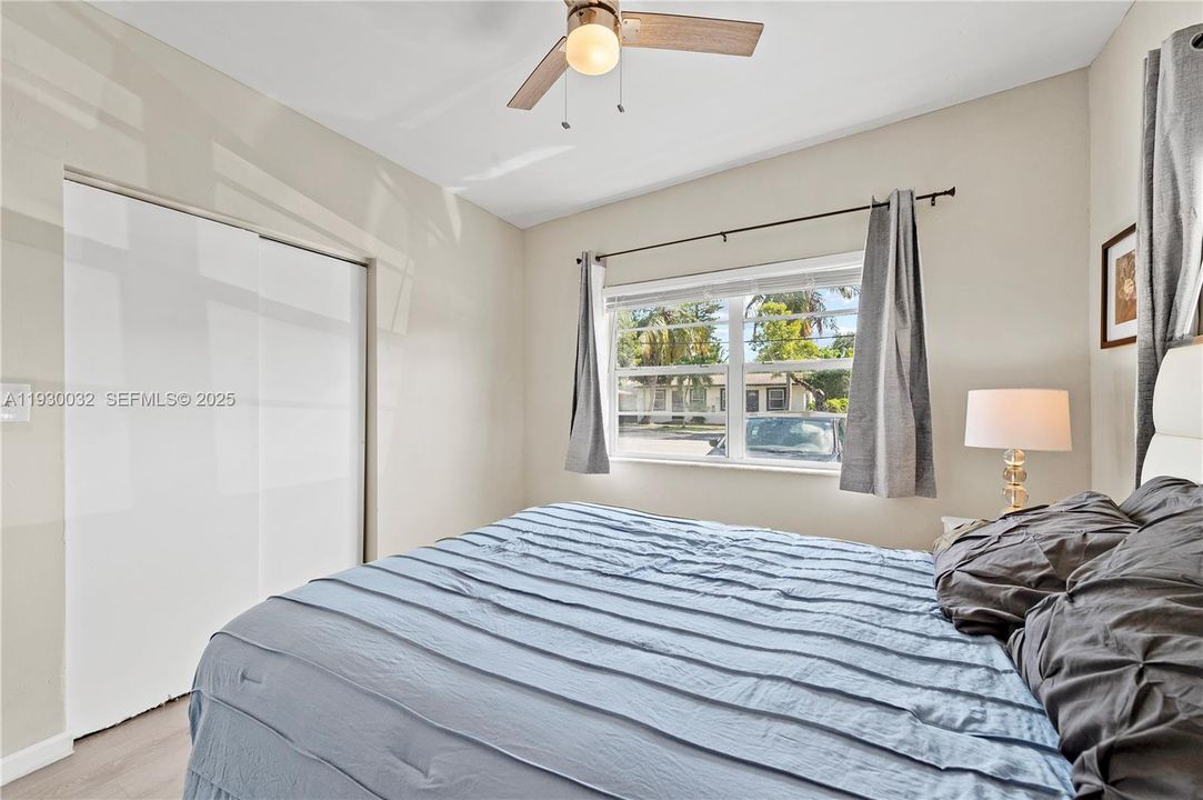 В аренду: $2,095 (2 спален, 1 ванн, 4535 Квадратных фут)