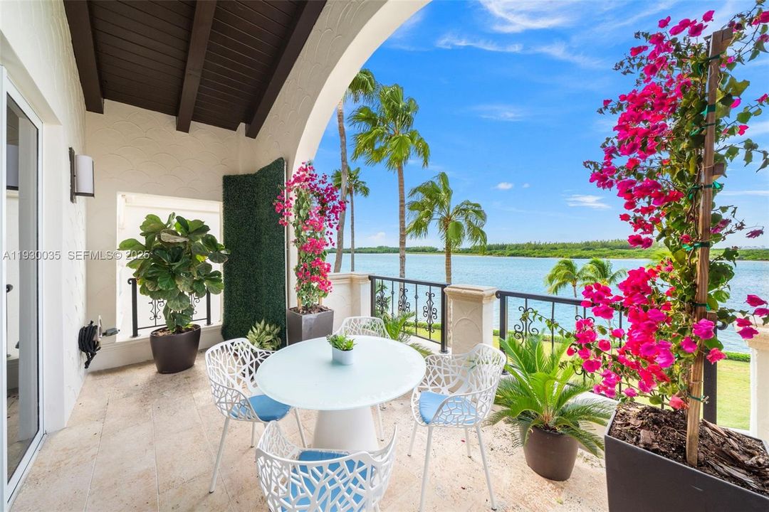 En Venta: $4,500,000 (2 camas, 2 baños, 1912 Pies cuadrados)