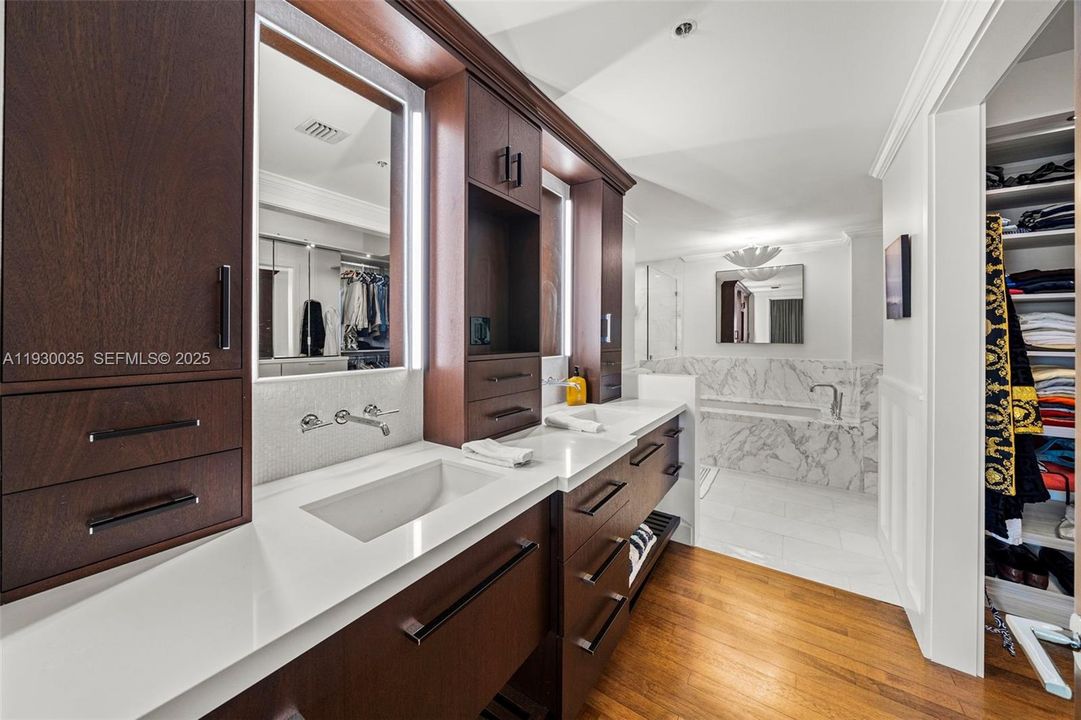 En Venta: $4,500,000 (2 camas, 2 baños, 1912 Pies cuadrados)