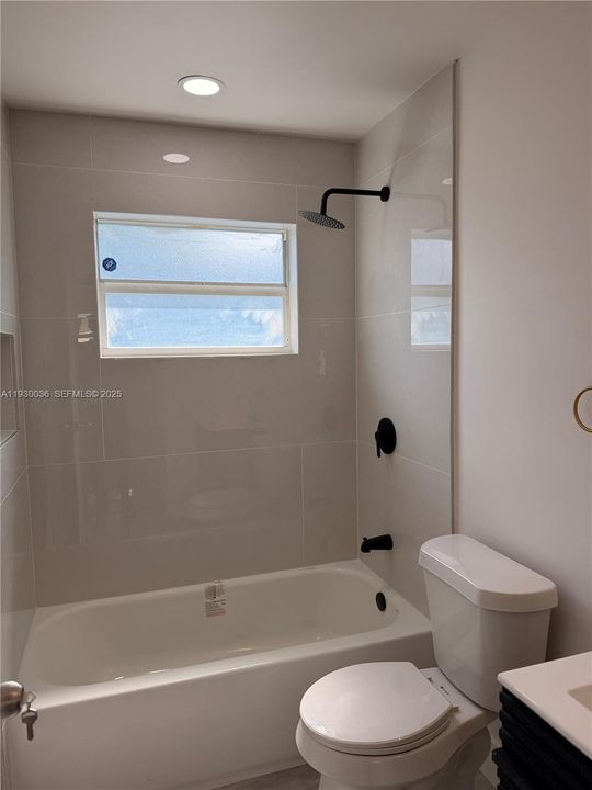 待售: $384,900 (3 贝兹, 1 浴室, 1048 平方英尺)