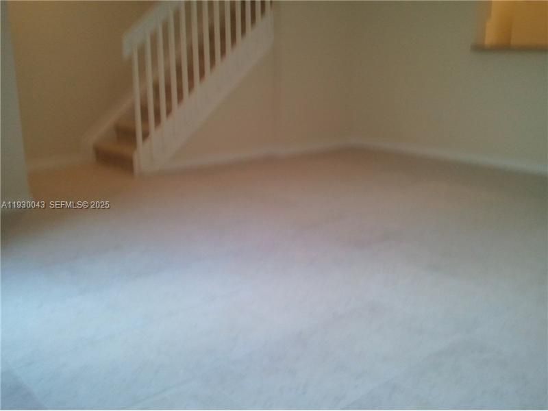 В аренду: $2,350 (3 спален, 3 ванн, 1428 Квадратных фут)