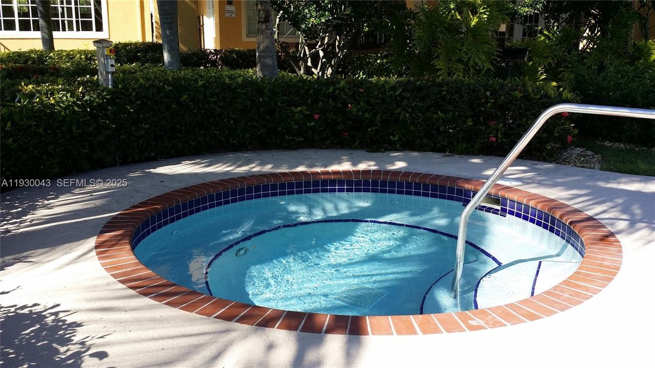 В аренду: $2,350 (3 спален, 3 ванн, 1428 Квадратных фут)