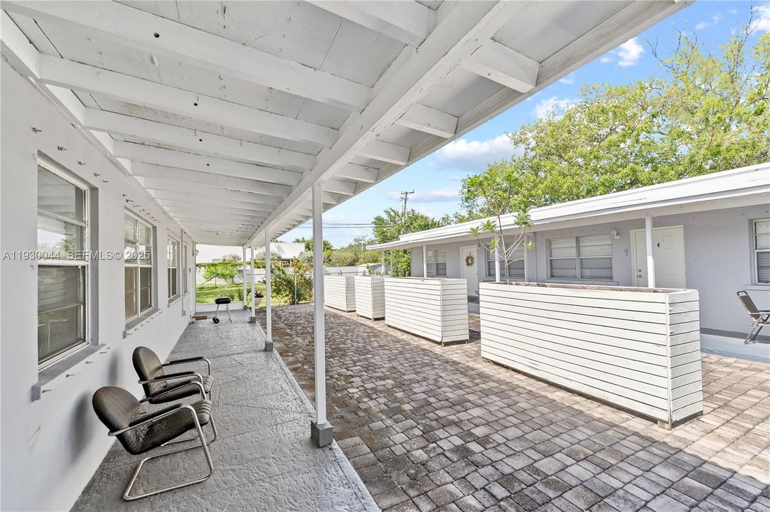 For Rent: $1,795 (1 beds, 1 baths, 4535 Square Feet)