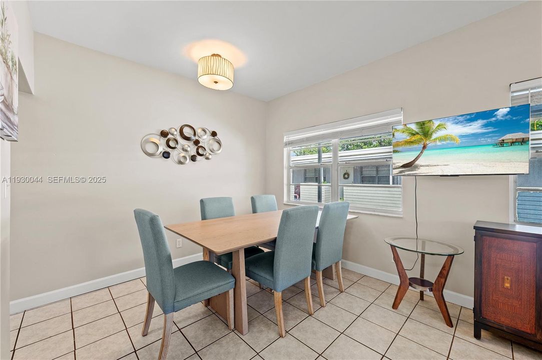 For Rent: $1,795 (1 beds, 1 baths, 4535 Square Feet)