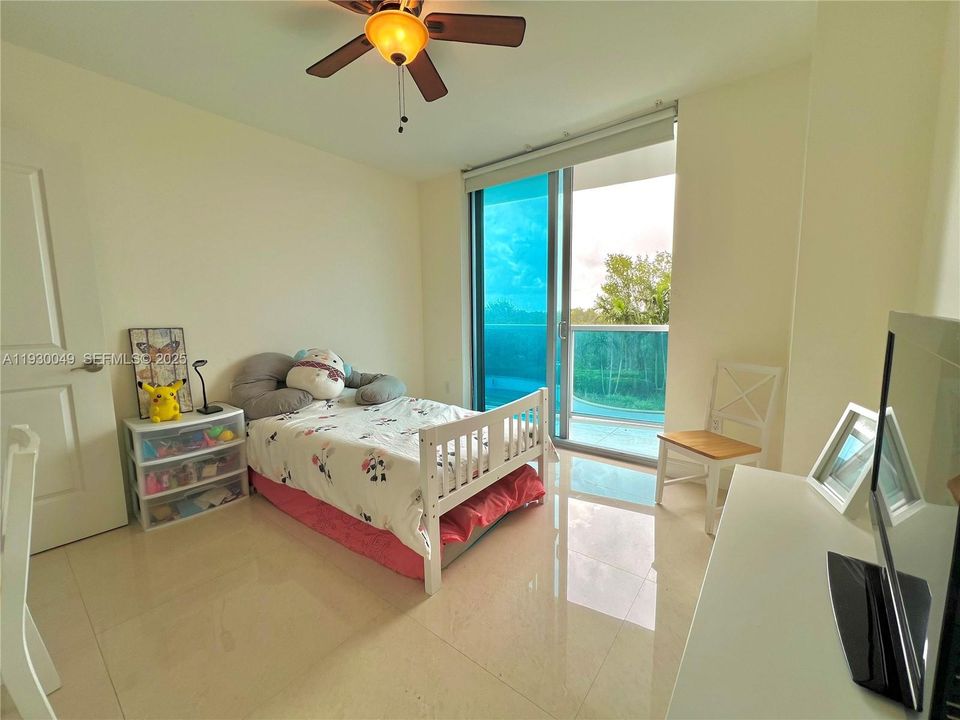 For Sale: $380,000 (3 beds, 2 baths, 1271 Square Feet)