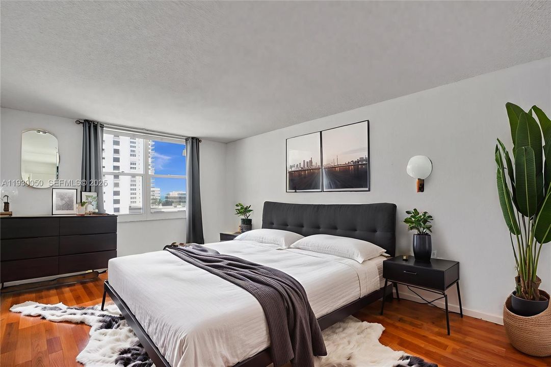 待售: $515,000 (2 贝兹, 2 浴室, 1198 平方英尺)