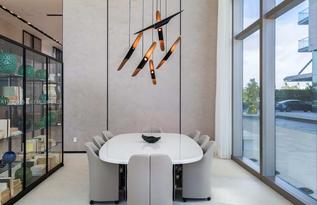 For Sale: $5,750,000 (2 beds, 2 baths, 2268 Square Feet)