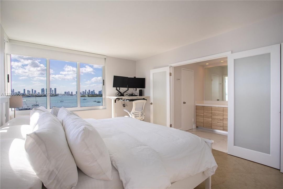 В аренду: $5,750 (2 спален, 2 ванн, 1226 Квадратных фут)