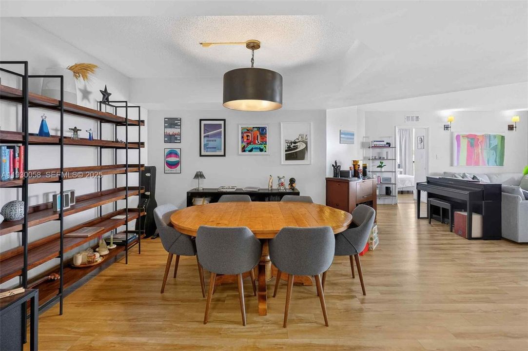 На продажу: $635,000 (3 спален, 2 ванн, 1820 Квадратных фут)