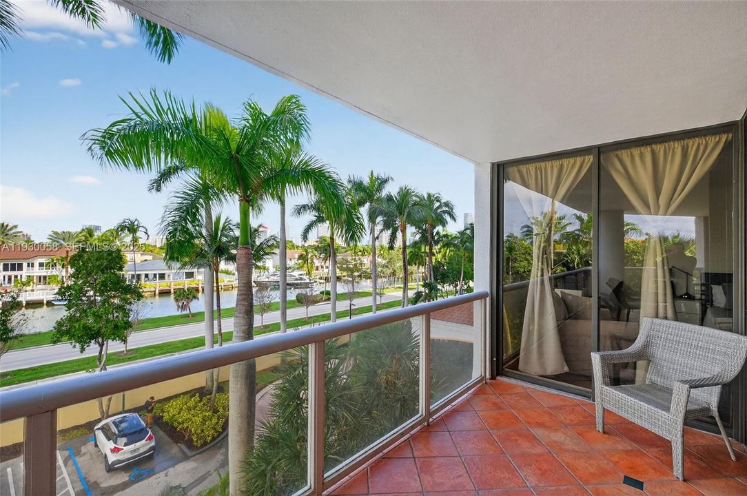 На продажу: $635,000 (3 спален, 2 ванн, 1820 Квадратных фут)