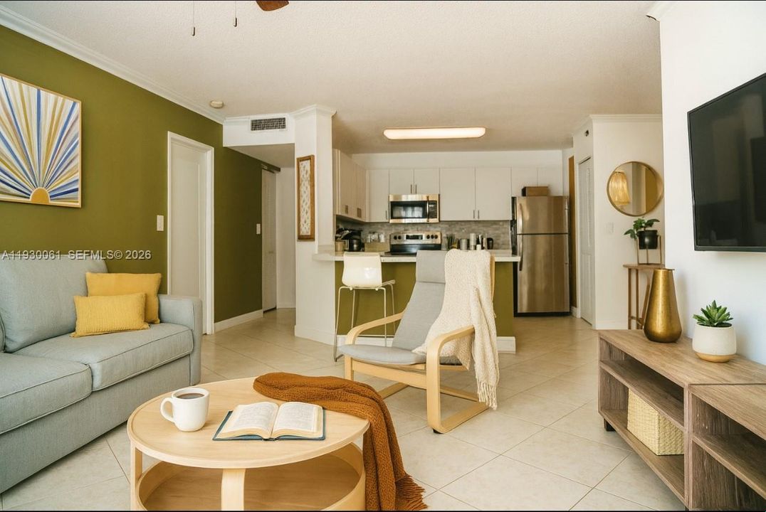 出租: $3,200 (1 贝兹, 1 浴室, 750 平方英尺)