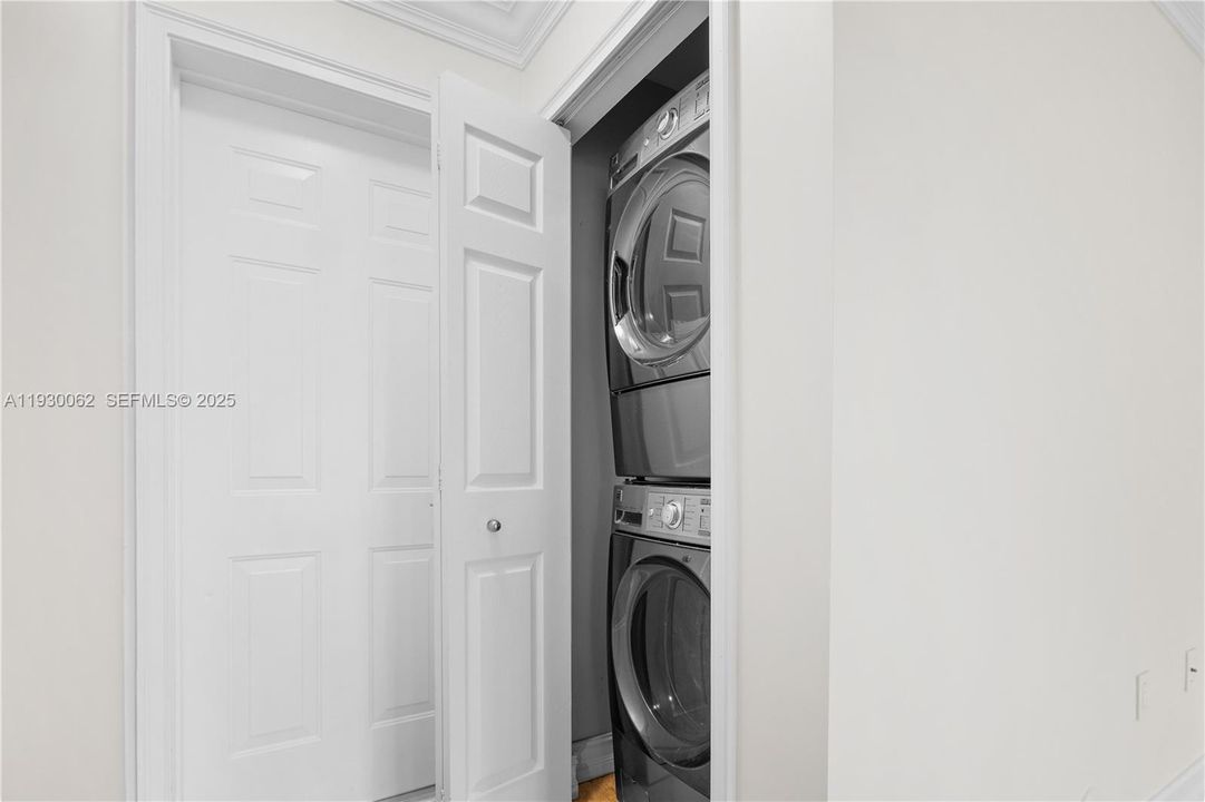 En Renta: $5,500 (4 camas, 3 baños, 2498 Pies cuadrados)