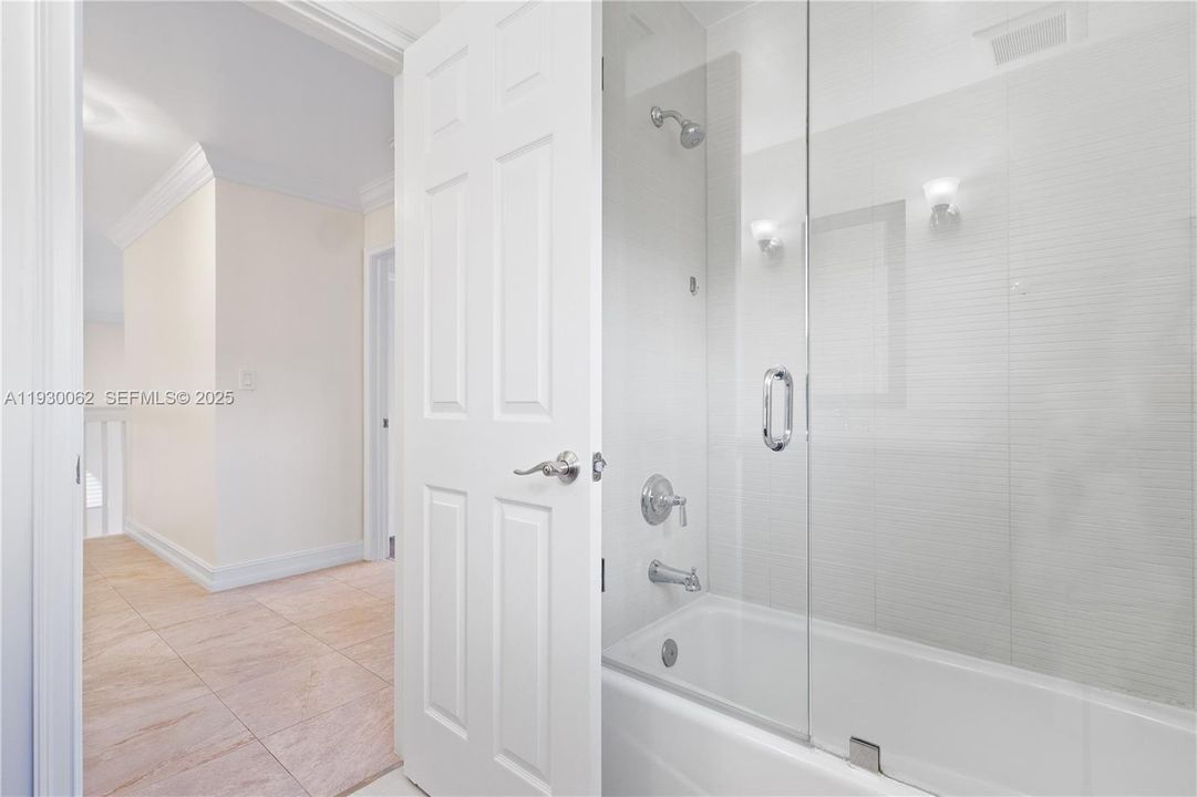 Second upstairs bathroom