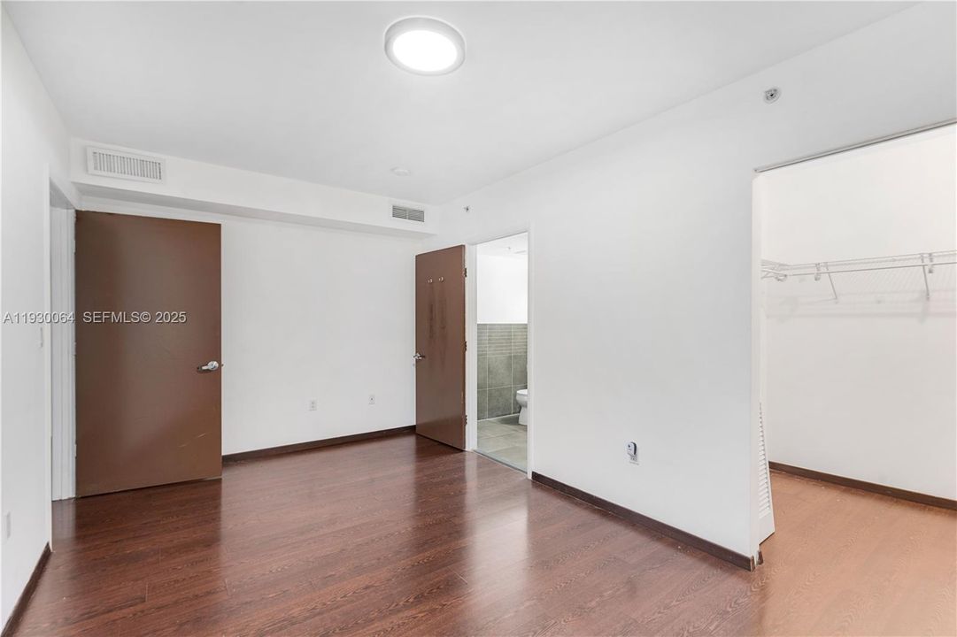 En Venta: $330,000 (1 camas, 1 baños, 734 Pies cuadrados)