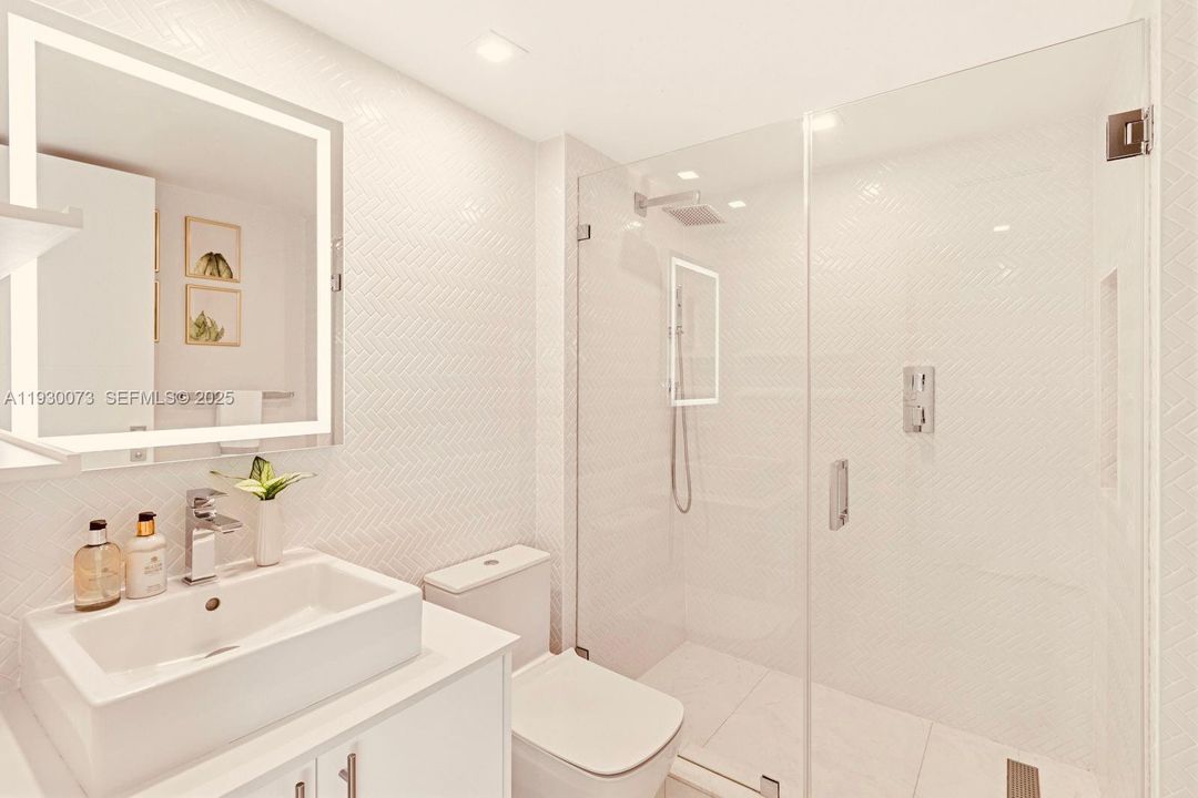 На продажу: $1,700,000 (2 спален, 2 ванн, 1700 Квадратных фут)