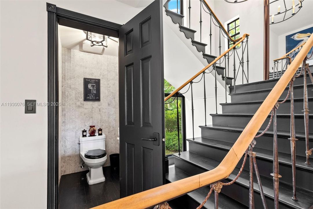 待售: $25,000,000 (6 贝兹, 6 浴室, 5562 平方英尺)