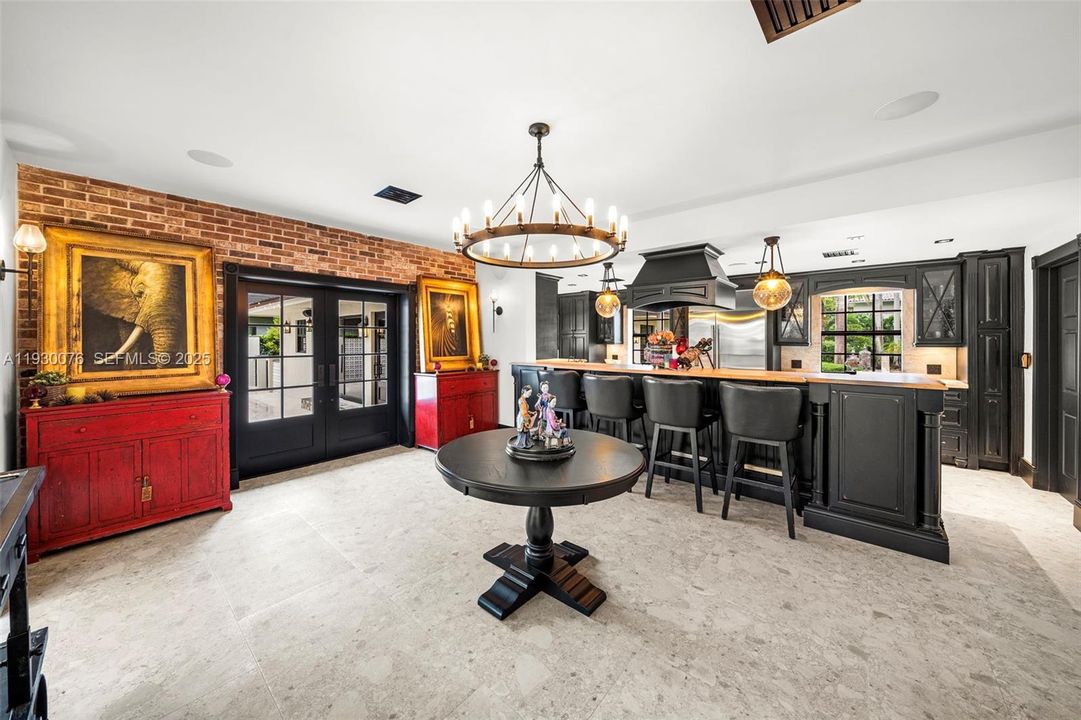 待售: $25,000,000 (6 贝兹, 6 浴室, 5562 平方英尺)