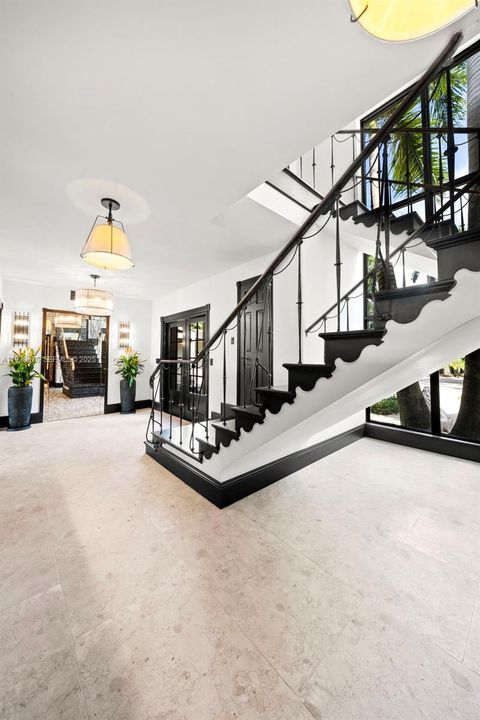 待售: $25,000,000 (6 贝兹, 6 浴室, 5562 平方英尺)