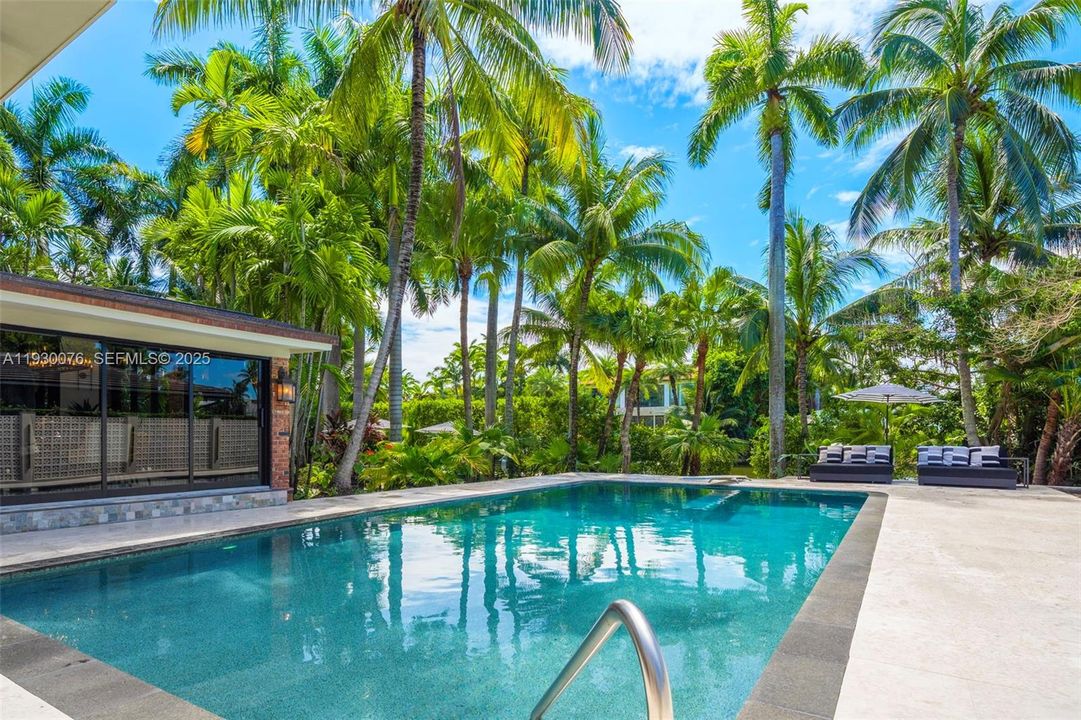 待售: $25,000,000 (6 贝兹, 6 浴室, 5562 平方英尺)