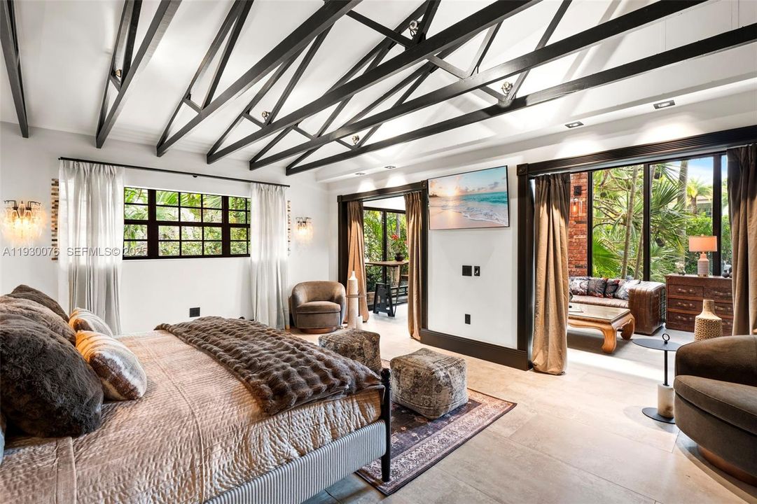 待售: $25,000,000 (6 贝兹, 6 浴室, 5562 平方英尺)