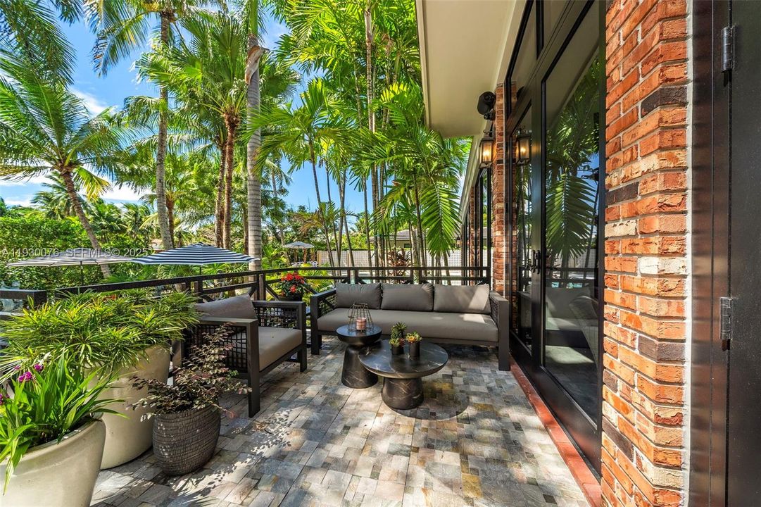 待售: $25,000,000 (6 贝兹, 6 浴室, 5562 平方英尺)