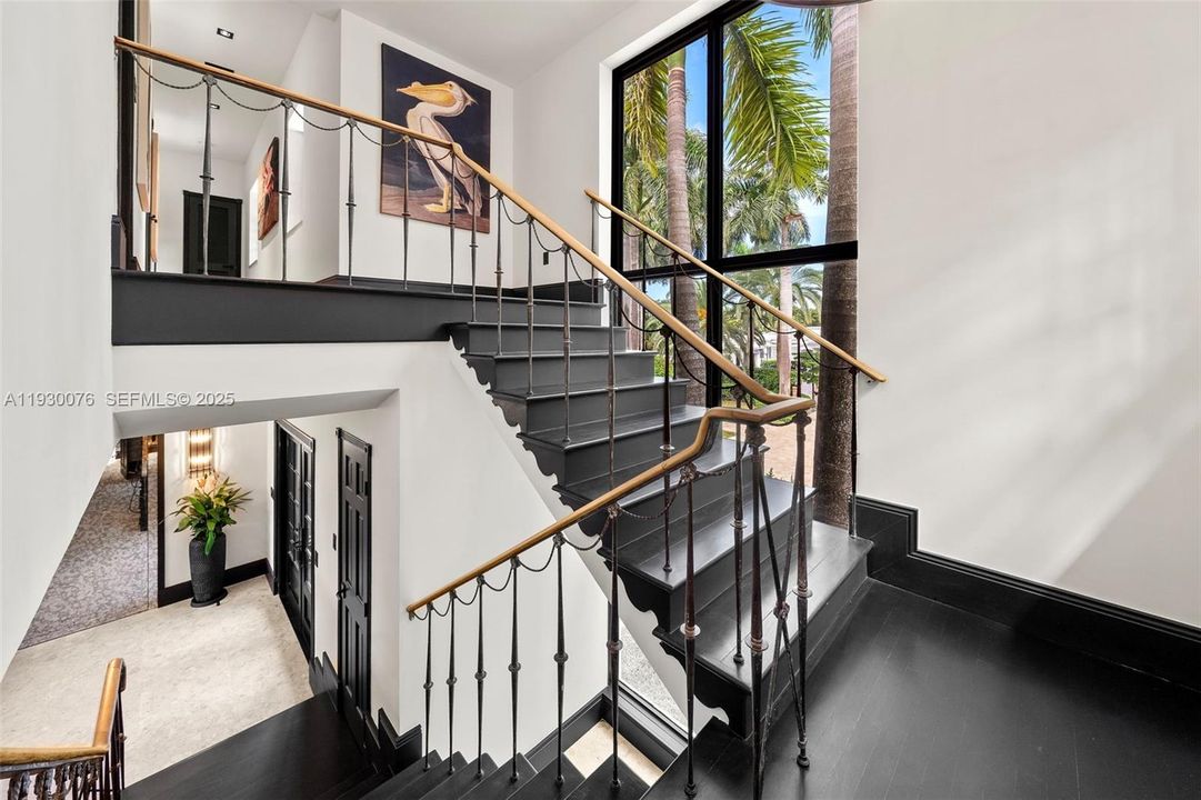 待售: $25,000,000 (6 贝兹, 6 浴室, 5562 平方英尺)