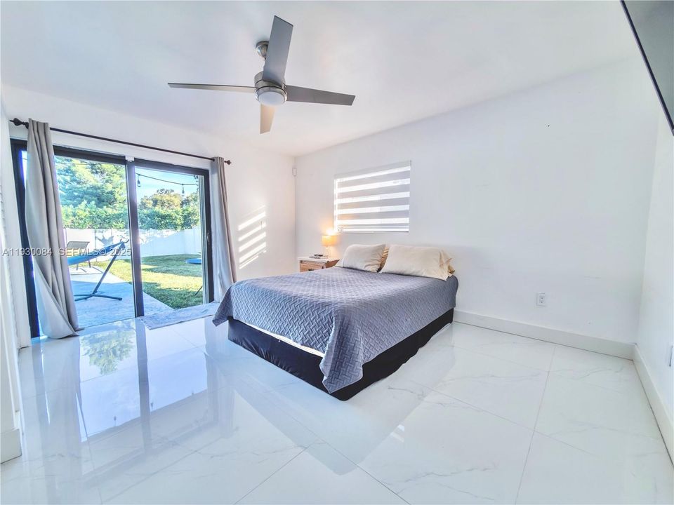 For Sale: $750,000 (3 beds, 3 baths, 1620 Square Feet)