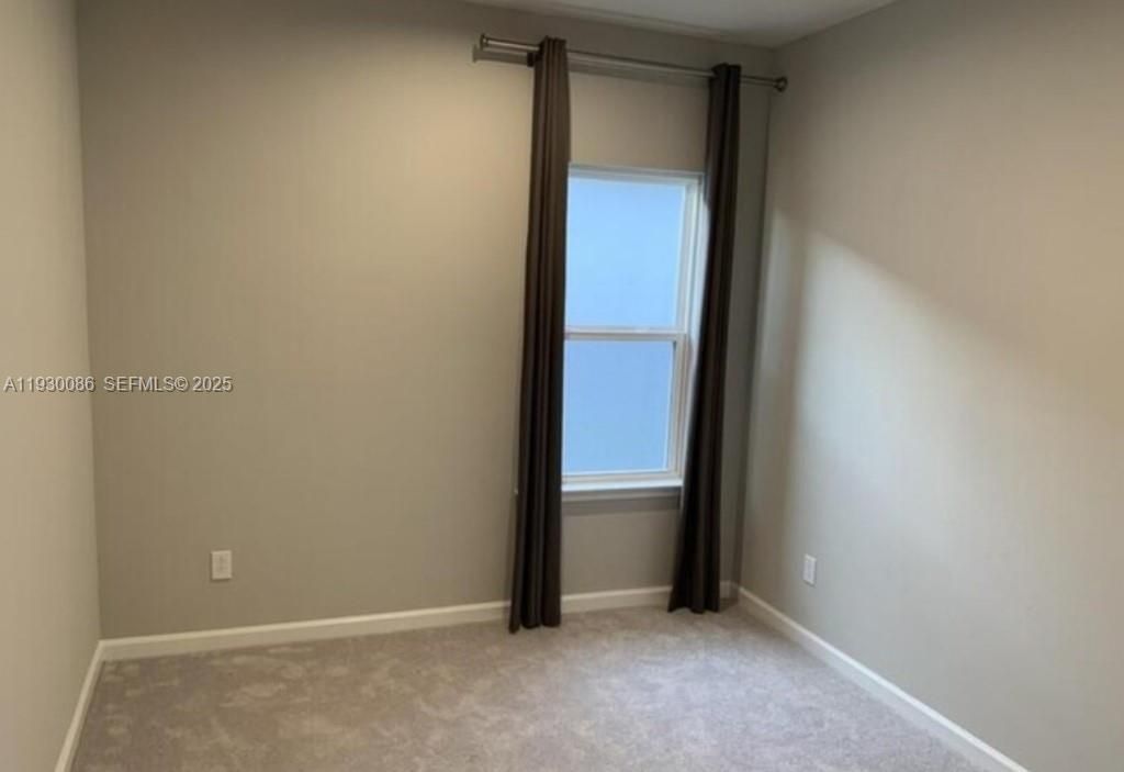 For Rent: $2,500 (3 beds, 2 baths, 2069 Square Feet)