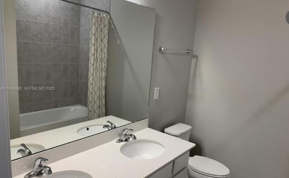 For Rent: $2,500 (3 beds, 2 baths, 2069 Square Feet)