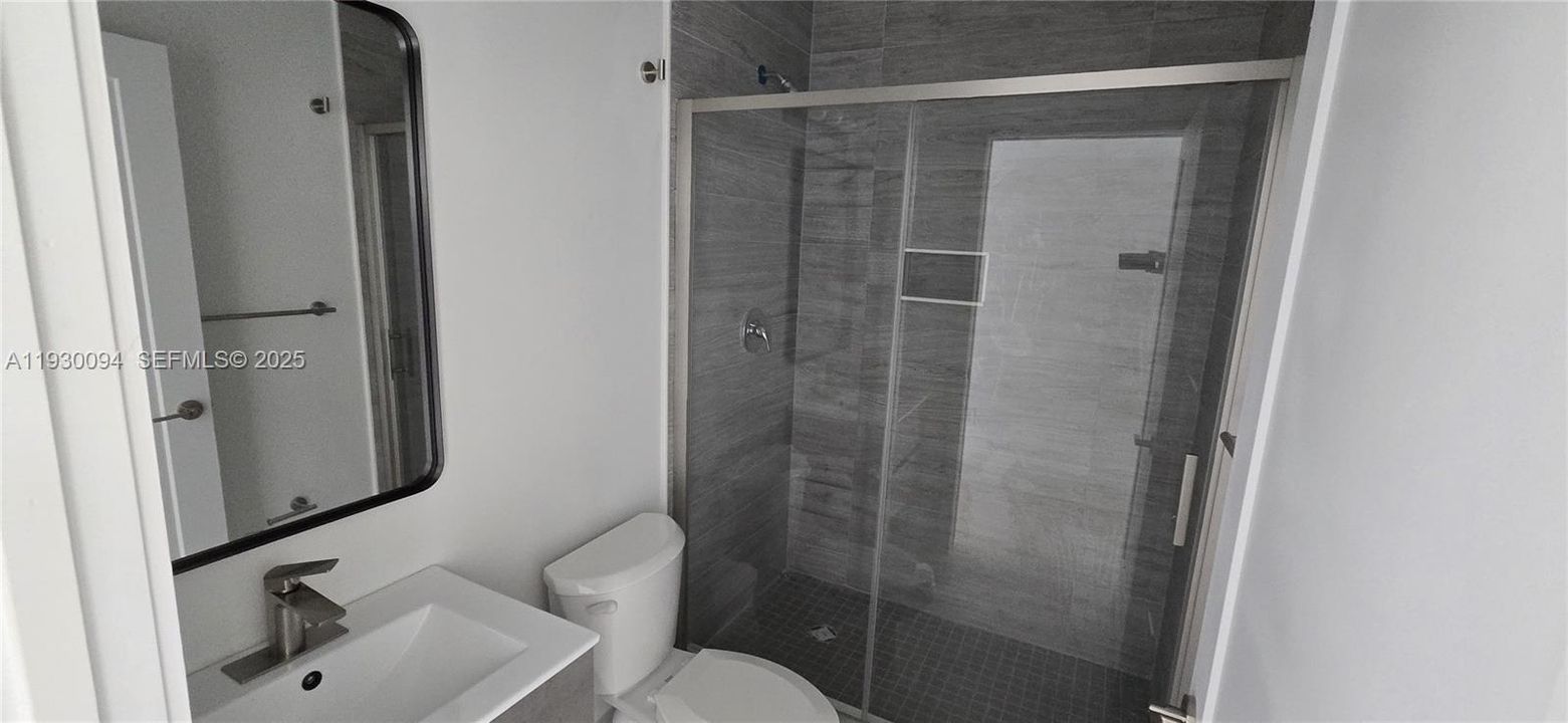 For Rent: $4,300 (4 beds, 2 baths, 1698 Square Feet)