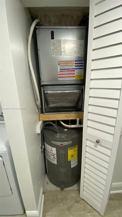 En Venta: $225,000 (2 camas, 2 baños, 921 Pies cuadrados)