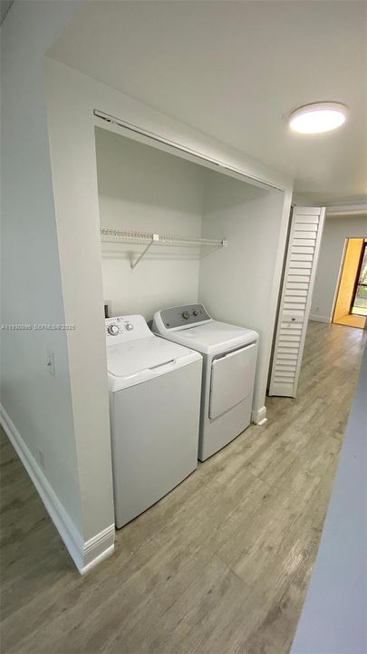 En Venta: $225,000 (2 camas, 2 baños, 921 Pies cuadrados)