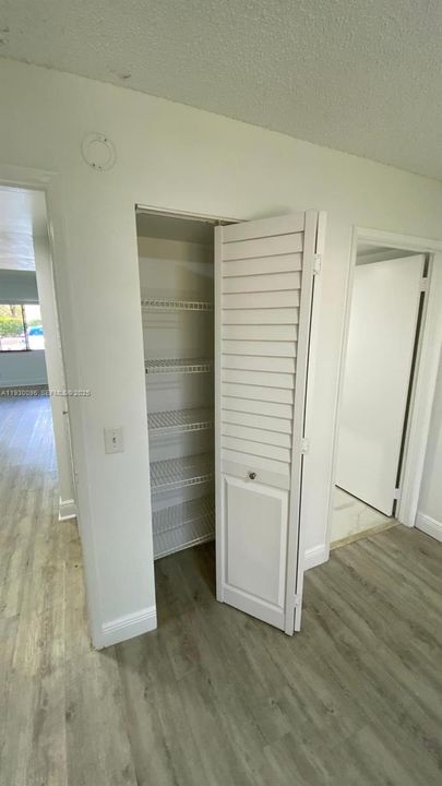 En Venta: $225,000 (2 camas, 2 baños, 921 Pies cuadrados)