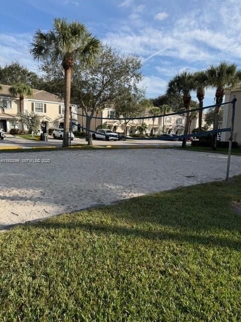 出租: $2,100 (2 贝兹, 2 浴室, 1104 平方英尺)