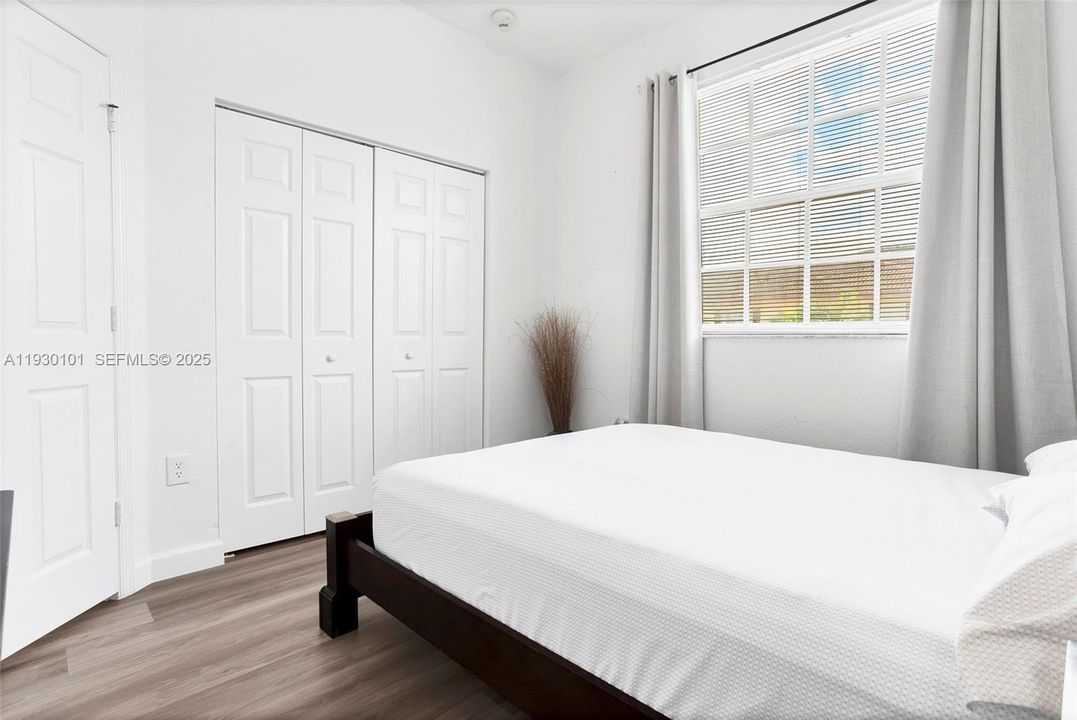 For Rent: $3,500 (4 beds, 2 baths, 1758 Square Feet)