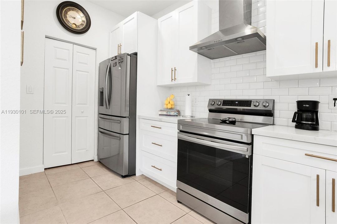 For Rent: $3,500 (4 beds, 2 baths, 1758 Square Feet)