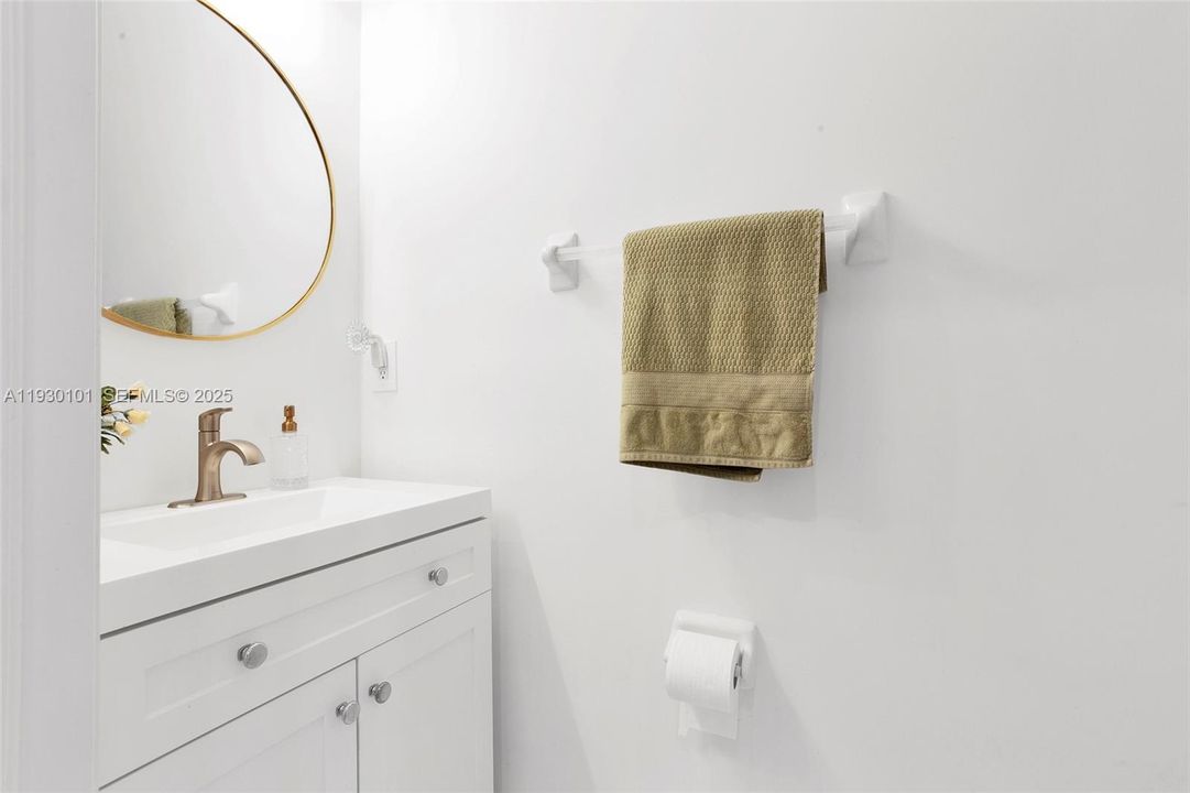 For Rent: $3,500 (4 beds, 2 baths, 1758 Square Feet)