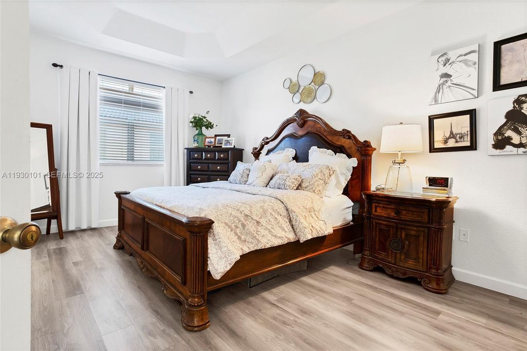 For Rent: $3,500 (4 beds, 2 baths, 1758 Square Feet)