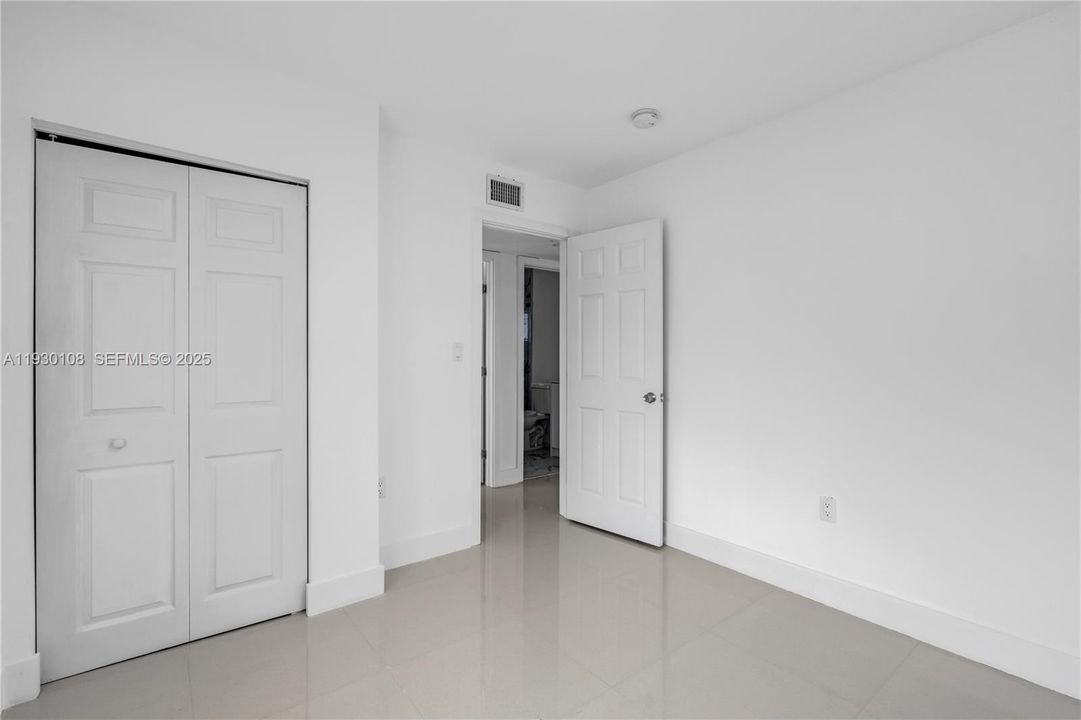 For Rent: $2,000 (2 beds, 1 baths, 1500 Square Feet)