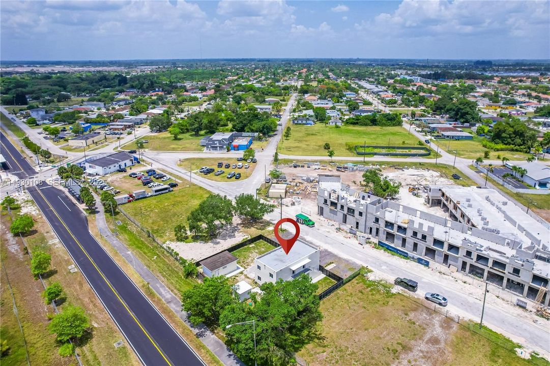 For Rent: $2,000 (2 beds, 1 baths, 1500 Square Feet)