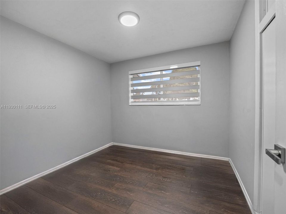 For Sale: $555,000 (3 beds, 2 baths, 1144 Square Feet)