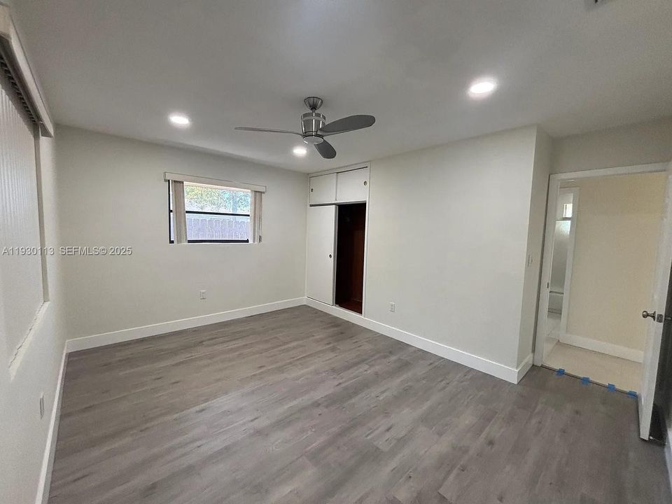 出租: $3,200 (3 贝兹, 2 浴室, 1898 平方英尺)