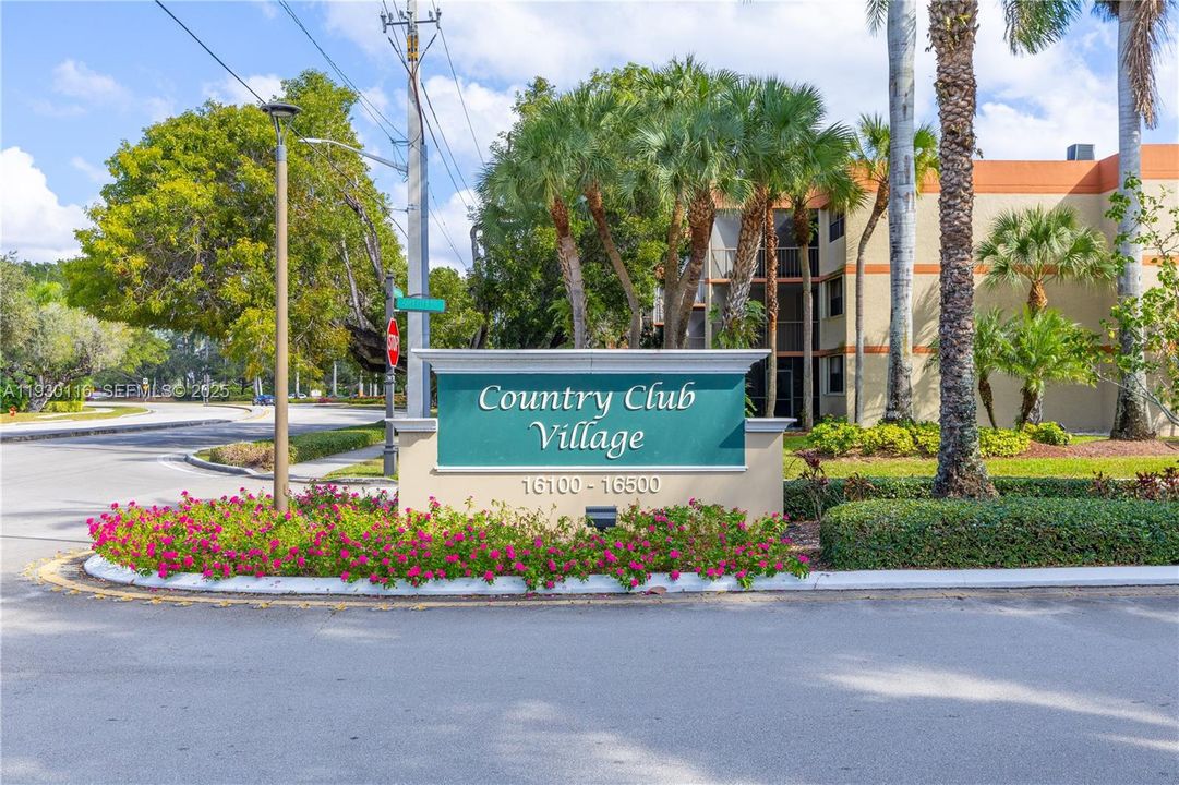 En Venta: $325,000 (2 camas, 2 baños, 1273 Pies cuadrados)