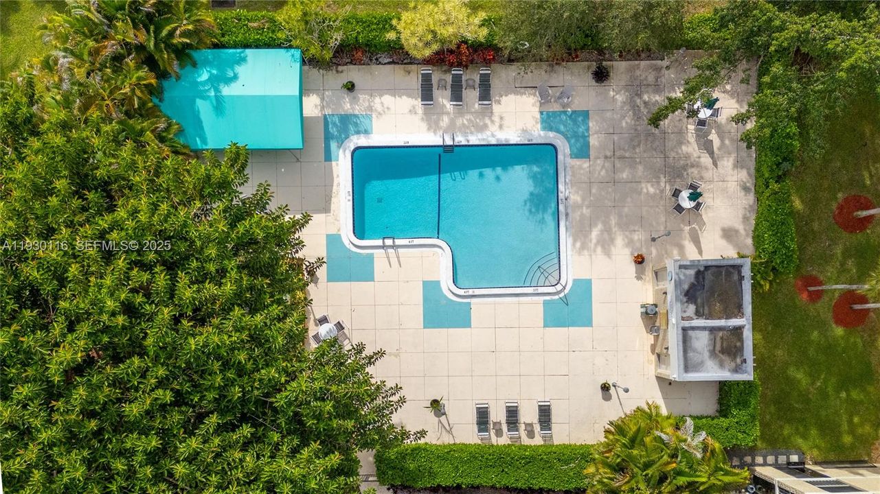 En Venta: $325,000 (2 camas, 2 baños, 1273 Pies cuadrados)