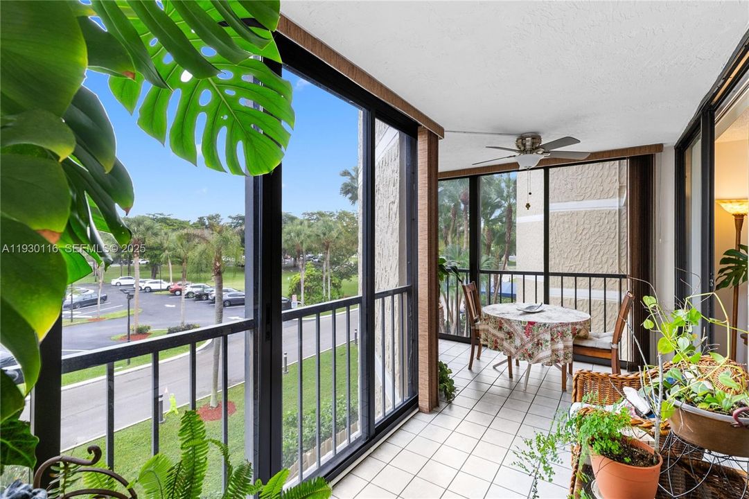 En Venta: $325,000 (2 camas, 2 baños, 1273 Pies cuadrados)