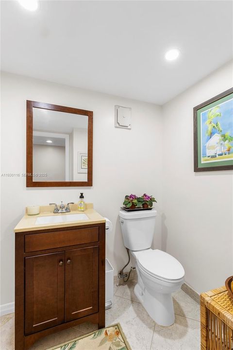 En Venta: $325,000 (2 camas, 2 baños, 1273 Pies cuadrados)