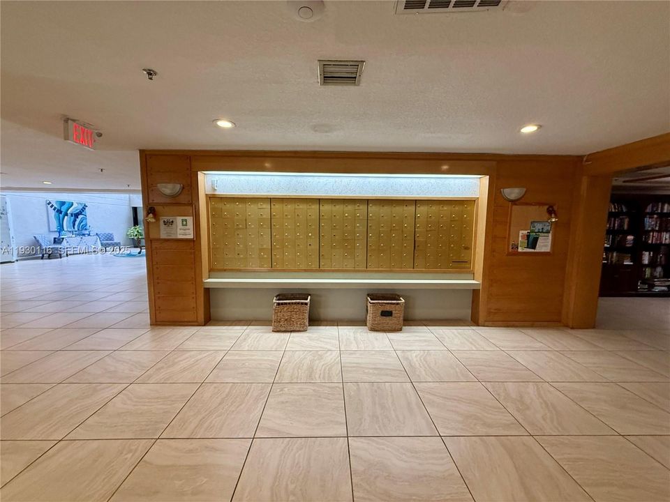 En Venta: $325,000 (2 camas, 2 baños, 1273 Pies cuadrados)