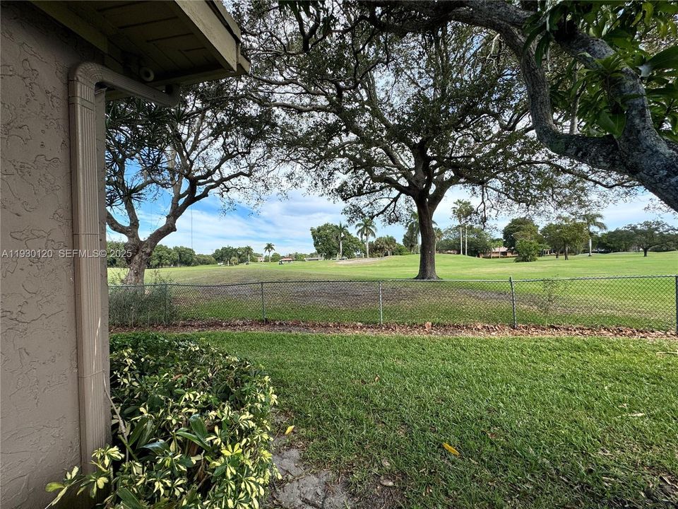 待售: $399,000 (3 贝兹, 2 浴室, 2020 平方英尺)