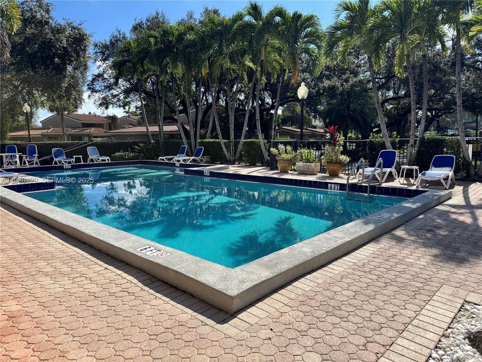 待售: $399,000 (3 贝兹, 2 浴室, 2020 平方英尺)