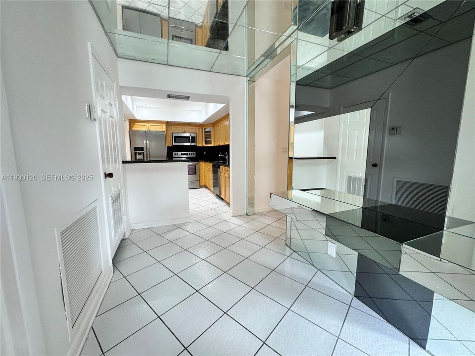 待售: $399,000 (3 贝兹, 2 浴室, 2020 平方英尺)